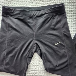Nike capri leggings